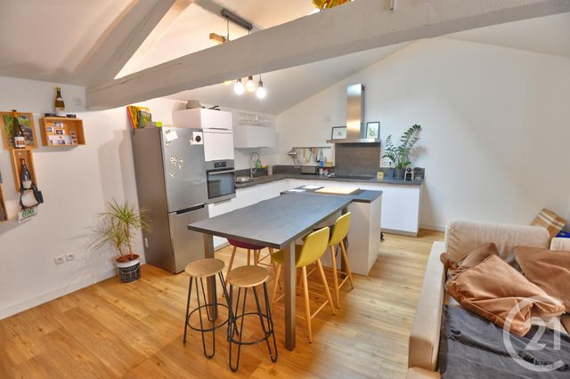 Appartement &agrave; louer - 3 pi&egrave;ces - 82 m2 - Romans Sur Isere - 26 - RHONE-ALPES