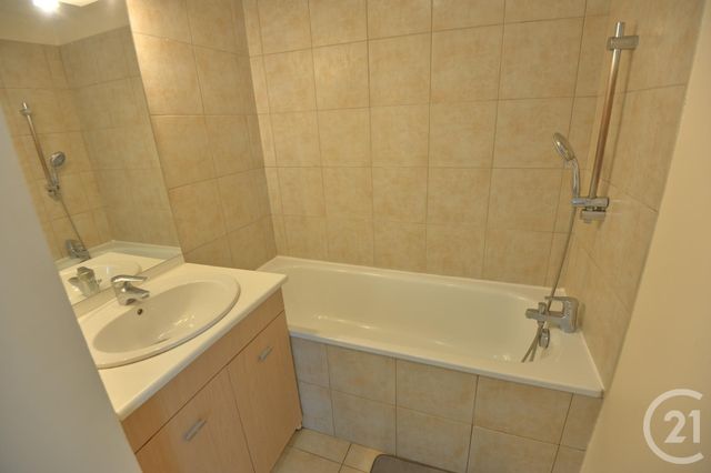 Appartement &agrave; louer - 2 pi&egrave;ces - 49,44 m2 - Romans Sur Isere - 26 - RHONE-ALPES
