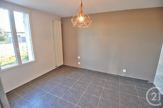 Appartement T2 &agrave; louer - 2 pi&egrave;ces - 50,94 m2 - Bourg De Peage - 26 - RHONE-ALPES