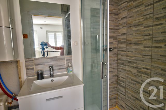 Appartement Studio &agrave; louer - 1 pi&egrave;ce - 15,75 m2 - Romans Sur Isere - 26 - RHONE-ALPES