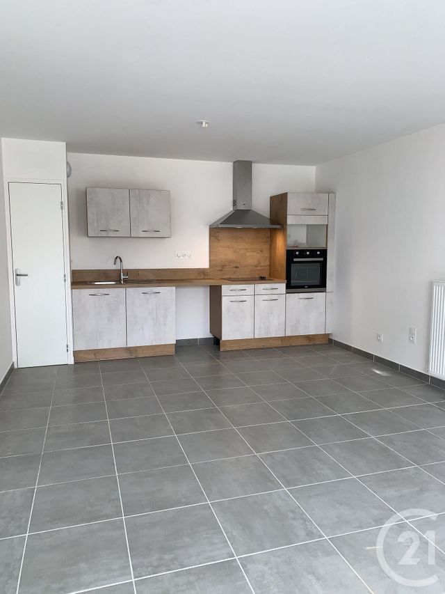 Appartement F2 &agrave; louer - 2 pi&egrave;ces - 52,03 m2 - Romans Sur Isere - 26 - RHONE-ALPES