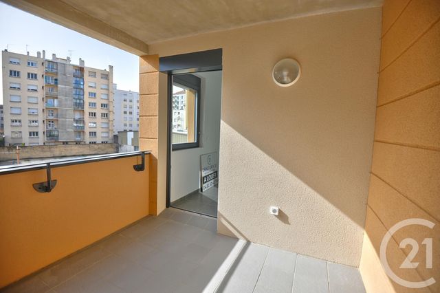 Appartement F2 &agrave; louer - 2 pi&egrave;ces - 52,03 m2 - Romans Sur Isere - 26 - RHONE-ALPES