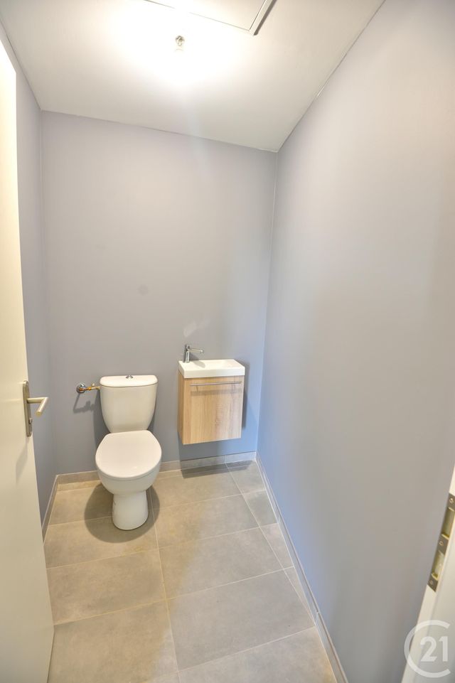 Appartement &agrave; louer - 3 pi&egrave;ces - 82,05 m2 - Bourg De Peage - 26 - RHONE-ALPES