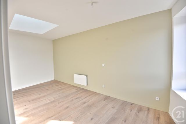 Appartement &agrave; louer - 3 pi&egrave;ces - 82,05 m2 - Bourg De Peage - 26 - RHONE-ALPES