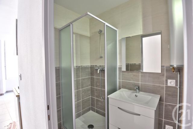 Appartement &agrave; louer - 2 pi&egrave;ces - 29,41 m2 - Romans Sur Isere - 26 - RHONE-ALPES
