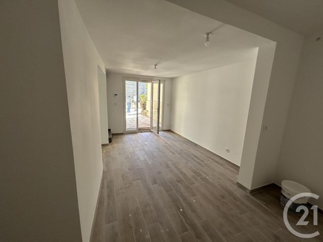 Appartement F4 &agrave; louer - 4 pi&egrave;ces - 75,08 m2 - St Just - 34 - LANGUEDOC-ROUSSILLON