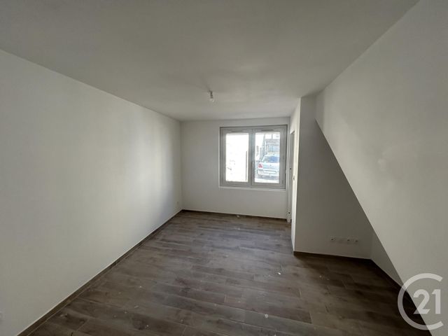 Appartement F4 &agrave; louer - 4 pi&egrave;ces - 75,08 m2 - St Just - 34 - LANGUEDOC-ROUSSILLON