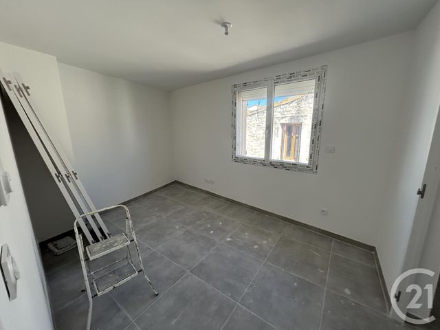 Appartement F4 &agrave; louer - 4 pi&egrave;ces - 81,48 m2 - St Just - 34 - LANGUEDOC-ROUSSILLON