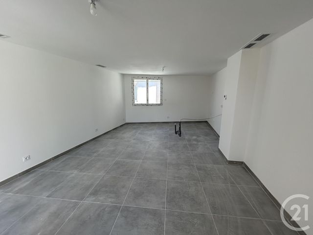 Appartement F4 &agrave; louer - 4 pi&egrave;ces - 81,48 m2 - St Just - 34 - LANGUEDOC-ROUSSILLON