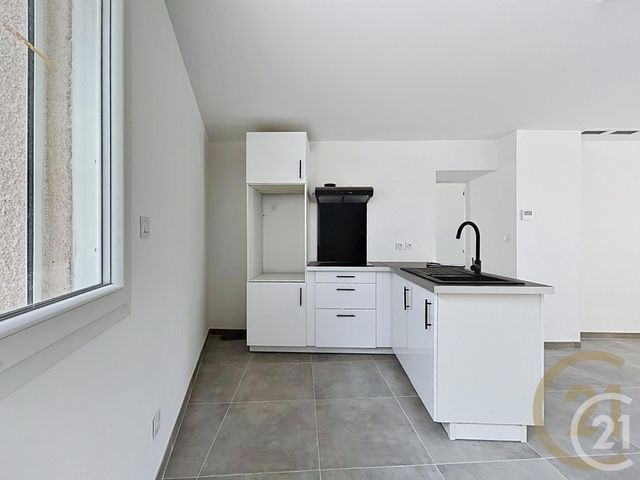 Appartement F4 &agrave; louer - 4 pi&egrave;ces - 81,48 m2 - St Just - 34 - LANGUEDOC-ROUSSILLON