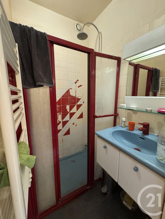 Appartement T3 à vendre - 3 pièces - 62,50 m2 - St Fons - 69 - RHONE-ALPES