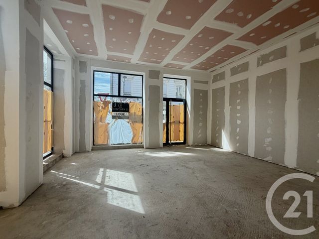 Appartement Local &agrave; louer - 1 pi&egrave;ce - 188 m2 - St Fons - 69 - RHONE-ALPES