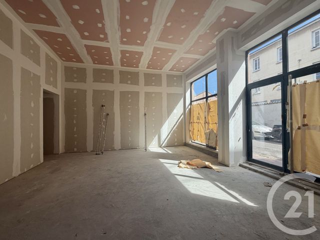 Appartement Local &agrave; louer - 1 pi&egrave;ce - 188 m2 - St Fons - 69 - RHONE-ALPES