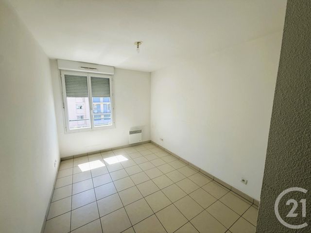 Appartement T3 à vendre - 3 pièces - 57,64 m2 - Venissieux - 69 - RHONE-ALPES