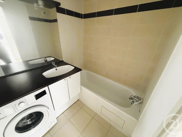 Appartement T3 à vendre - 3 pièces - 57,64 m2 - Venissieux - 69 - RHONE-ALPES