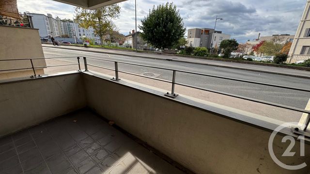 Appartement T3 &agrave; vendre - 3 pi&egrave;ces - 58,10 m2 - St Fons - 69 - RHONE-ALPES