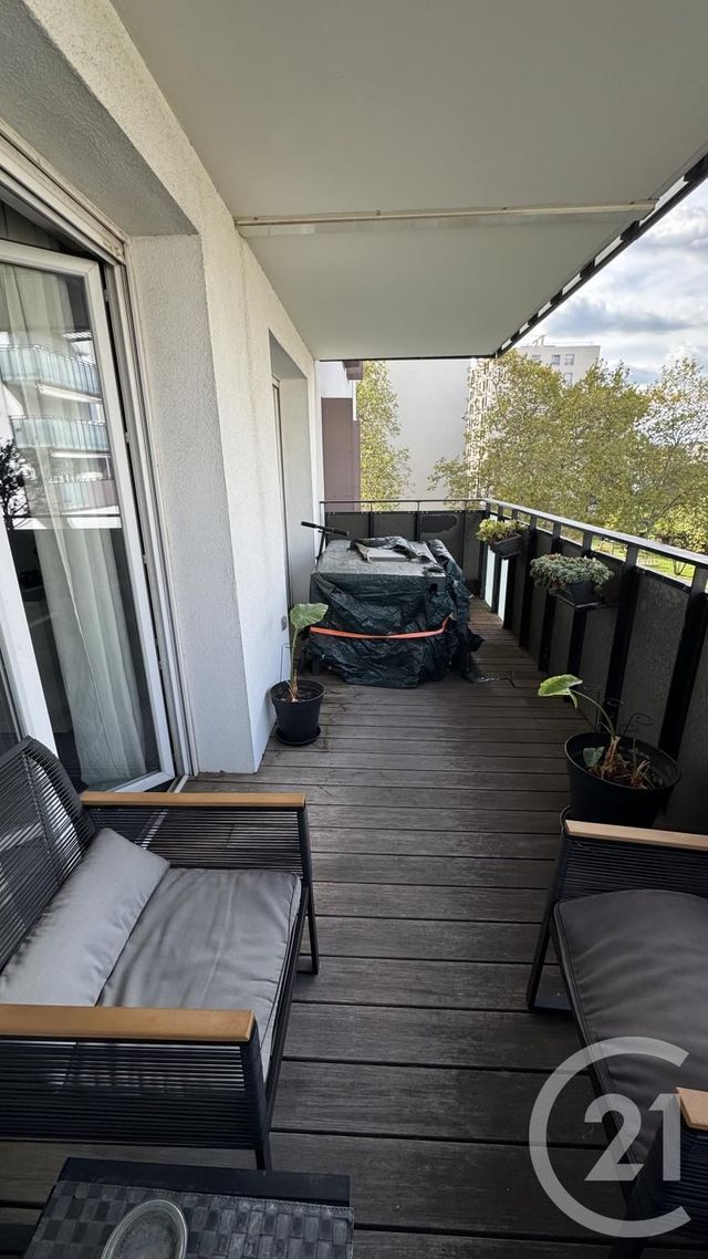 Appartement T4 à vendre - 4 pièces - 74,11 m2 - St Fons - 69 - RHONE-ALPES