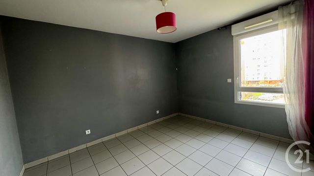 Appartement T4 &agrave; vendre - 4 pi&egrave;ces - 74,11 m2 - St Fons - 69 - RHONE-ALPES