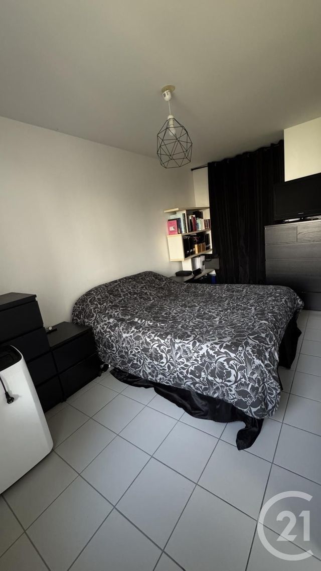 Appartement T4 à vendre - 4 pièces - 74,11 m2 - St Fons - 69 - RHONE-ALPES