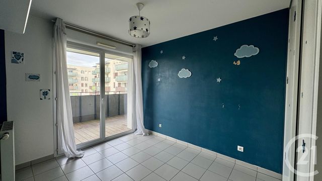 Appartement T4 &agrave; vendre - 4 pi&egrave;ces - 74,11 m2 - St Fons - 69 - RHONE-ALPES