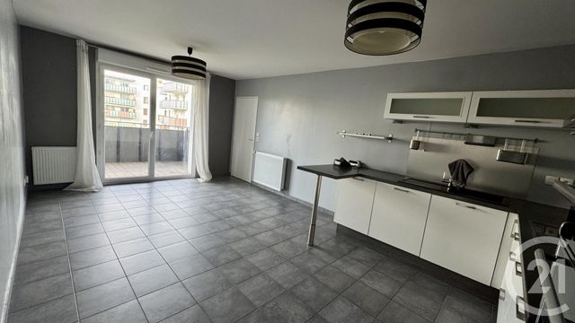 Appartement T4 &agrave; vendre - 4 pi&egrave;ces - 74,11 m2 - St Fons - 69 - RHONE-ALPES