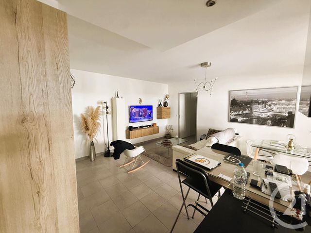 Appartement T3 &agrave; vendre - 3 pi&egrave;ces - 66 m2 - Venissieux - 69 - RHONE-ALPES