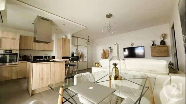 Appartement T3 &agrave; vendre - 3 pi&egrave;ces - 66 m2 - Venissieux - 69 - RHONE-ALPES