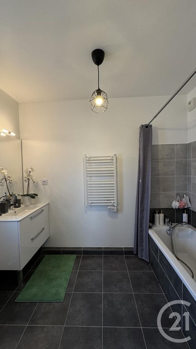 Appartement T3 &agrave; vendre - 3 pi&egrave;ces - 54 m2 - Venissieux - 69 - RHONE-ALPES