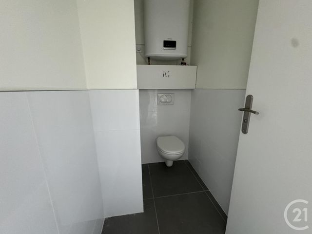 Appartement T3 à louer - 3 pièces - 60,16 m2 - St Fons - 69 - RHONE-ALPES