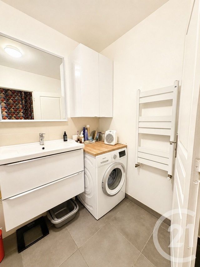 Appartement T4 &agrave; vendre - 4 pi&egrave;ces - 88,07 m2 - Venissieux - 69 - RHONE-ALPES