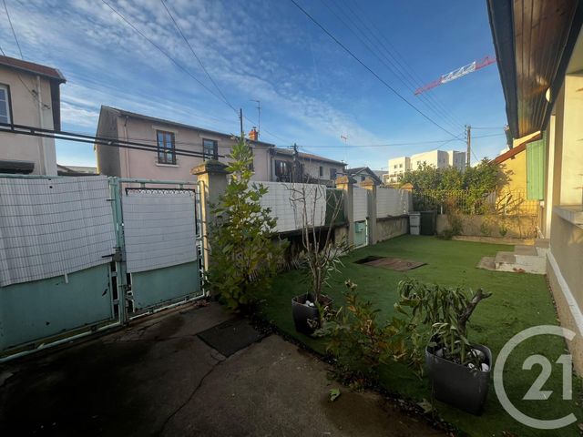 Maison à vendre - 2 pièces - 51,90 m2 - Lyon - 69008 - RHONE-ALPES