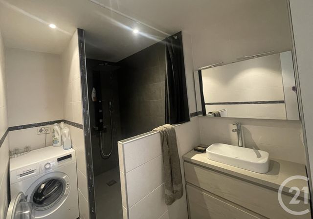 Appartement T3 à vendre - 3 pièces - 61,64 m2 - St Fons - 69 - RHONE-ALPES