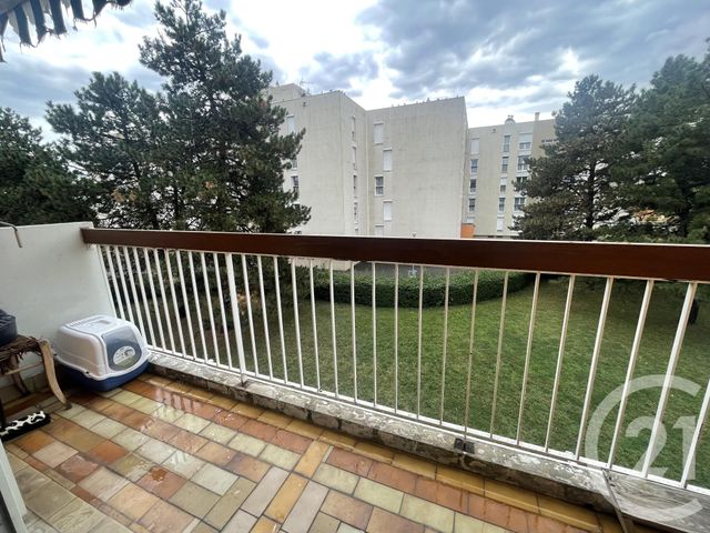 Appartement T3 à vendre - 3 pièces - 61,64 m2 - St Fons - 69 - RHONE-ALPES