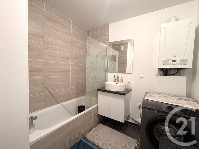 Appartement T3 &agrave; vendre - 3 pi&egrave;ces - 53 m2 - St Fons - 69 - RHONE-ALPES