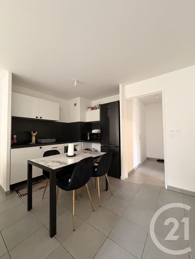 Appartement T3 &agrave; vendre - 3 pi&egrave;ces - 53 m2 - St Fons - 69 - RHONE-ALPES