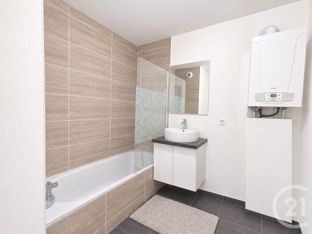 Appartement T3 &agrave; vendre - 3 pi&egrave;ces - 53 m2 - St Fons - 69 - RHONE-ALPES