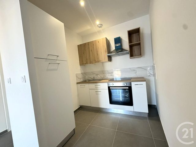 Appartement T3 &agrave; louer - 3 pi&egrave;ces - 60,20 m2 - St Fons - 69 - RHONE-ALPES