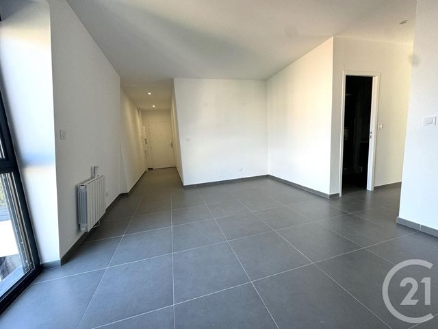Appartement T3 &agrave; louer - 3 pi&egrave;ces - 60,20 m2 - St Fons - 69 - RHONE-ALPES