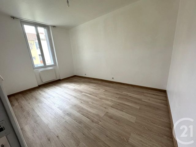 Appartement T3 &agrave; louer - 3 pi&egrave;ces - 45,19 m2 - St Fons - 69 - RHONE-ALPES