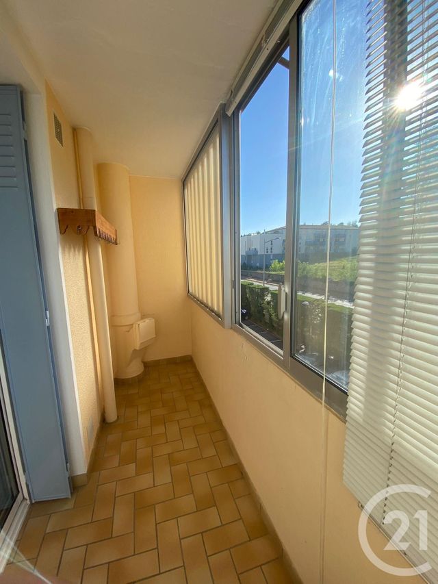 Appartement T3 &agrave; louer - 3 pi&egrave;ces - 63,64 m2 - Vernaison - 69 - RHONE-ALPES