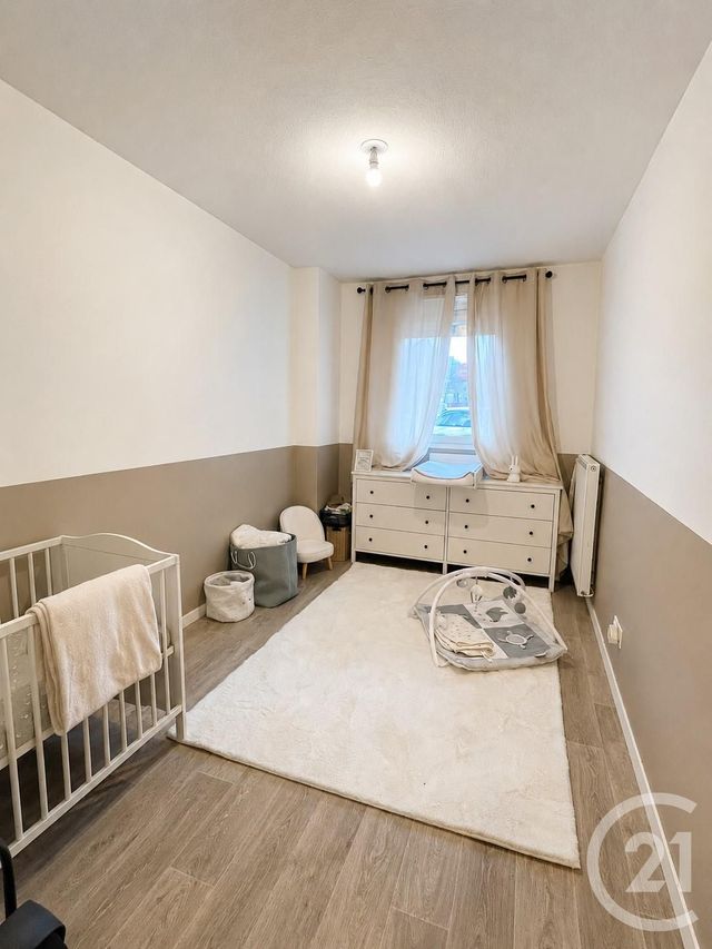 Appartement T3 &agrave; vendre - 3 pi&egrave;ces - 70,04 m2 - St Fons - 69 - RHONE-ALPES