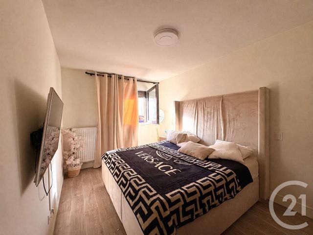 Appartement T3 &agrave; vendre - 3 pi&egrave;ces - 70,04 m2 - St Fons - 69 - RHONE-ALPES