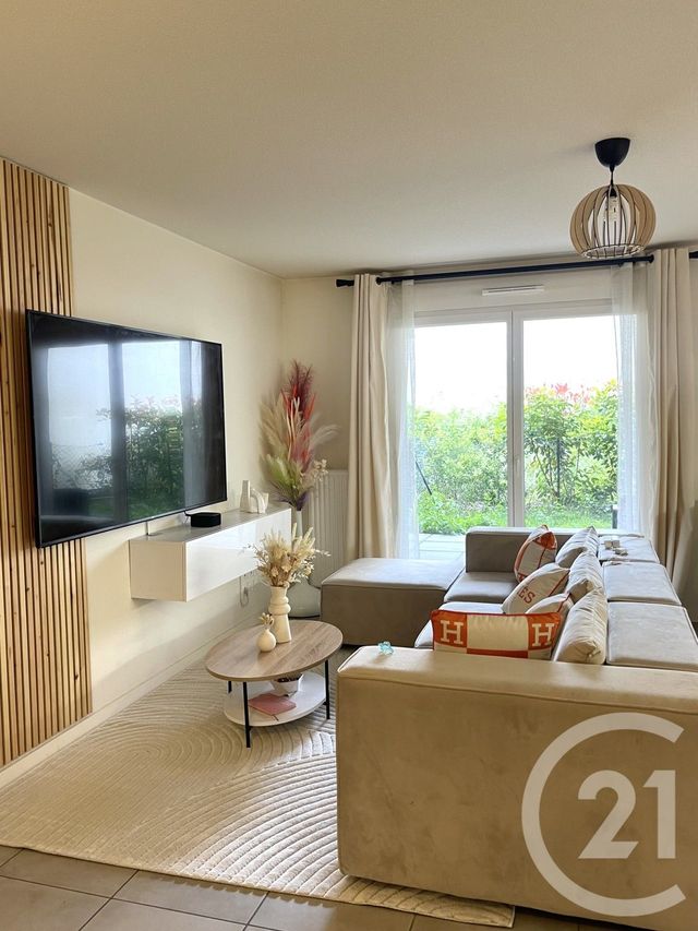 Appartement T3 &agrave; vendre - 3 pi&egrave;ces - 70,04 m2 - St Fons - 69 - RHONE-ALPES