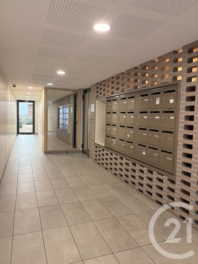 Appartement T3 &agrave; vendre - 3 pi&egrave;ces - 70,04 m2 - St Fons - 69 - RHONE-ALPES
