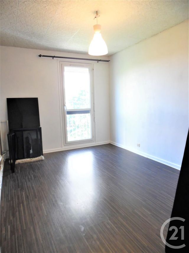 Appartement T4 &agrave; vendre - 4 pi&egrave;ces - 76,16 m2 - St Fons - 69 - RHONE-ALPES