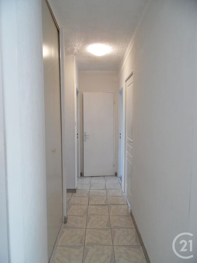 Appartement T4 &agrave; vendre - 4 pi&egrave;ces - 76,16 m2 - St Fons - 69 - RHONE-ALPES