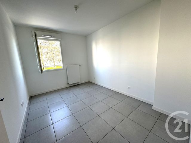 Appartement T3 &agrave; louer - 3 pi&egrave;ces - 60,27 m2 - Givors - 69 - RHONE-ALPES
