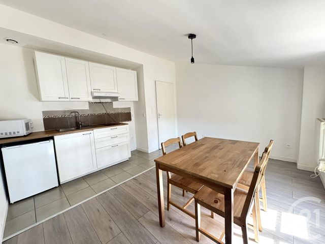 Appartement T2 &agrave; louer - 2 pi&egrave;ces - 31,70 m2 - St Fons - 69 - RHONE-ALPES