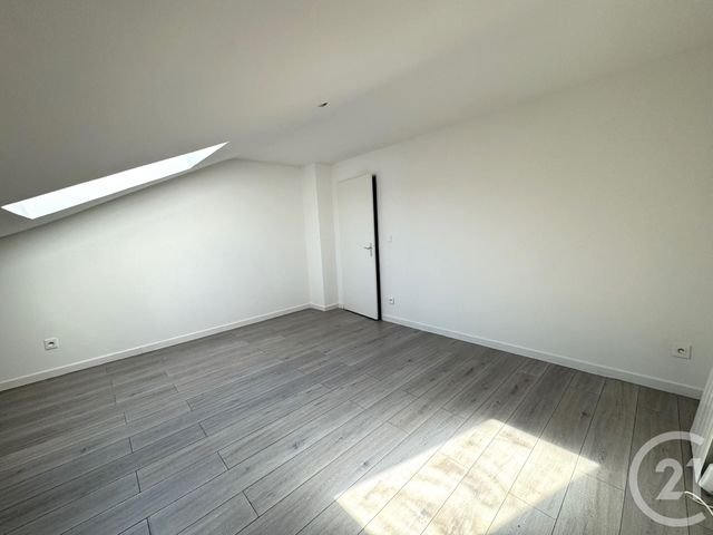 Appartement T2 &agrave; louer - 2 pi&egrave;ces - 31,70 m2 - St Fons - 69 - RHONE-ALPES