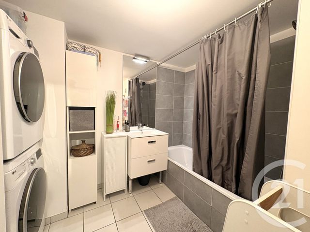 Appartement T4 &agrave; vendre - 4 pi&egrave;ces - 81,66 m2 - St Fons - 69 - RHONE-ALPES